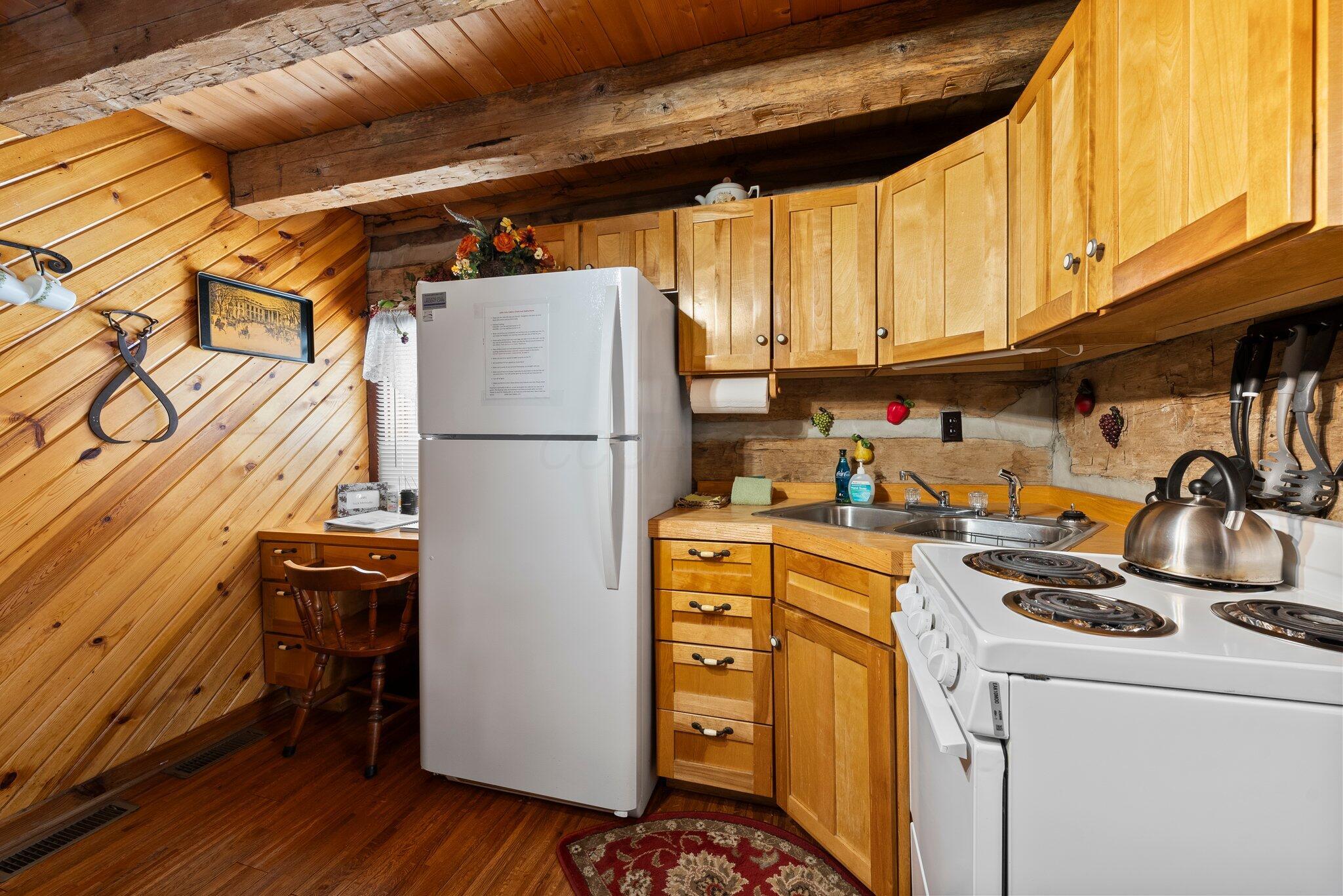 14635 Little Cola Road, Rockbridge, Ohio image 45