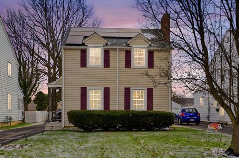 Photo of 620 Salisbury Road, Columbus, OH 43204 (MLS # 226008046)