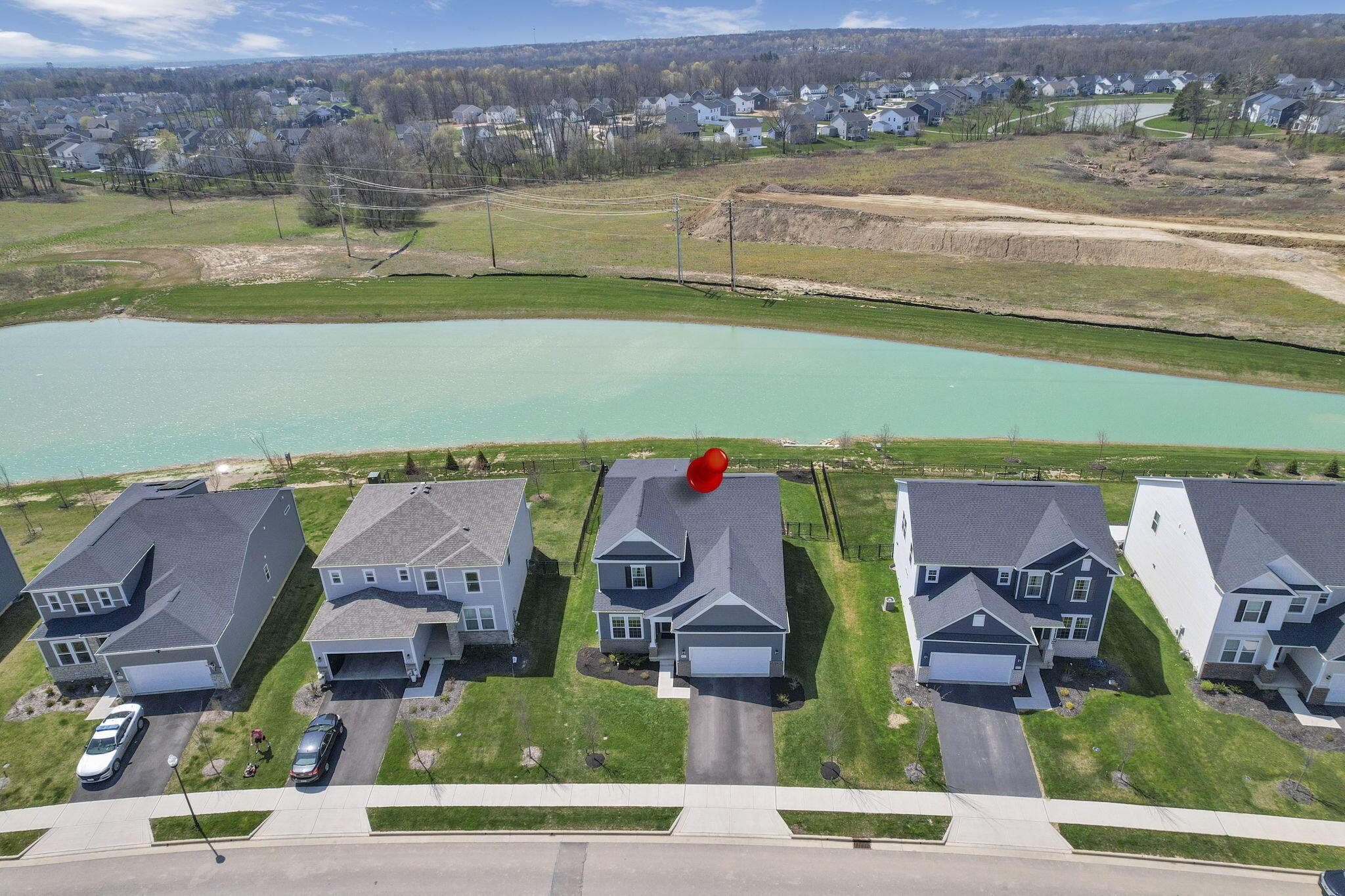 915 Mill Stone Drive, Sunbury, Ohio image 3