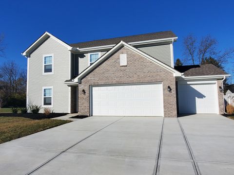 Photo of 15 Clinchfield Court, New Lebanon, OH 45345 (MLS # 225042142)