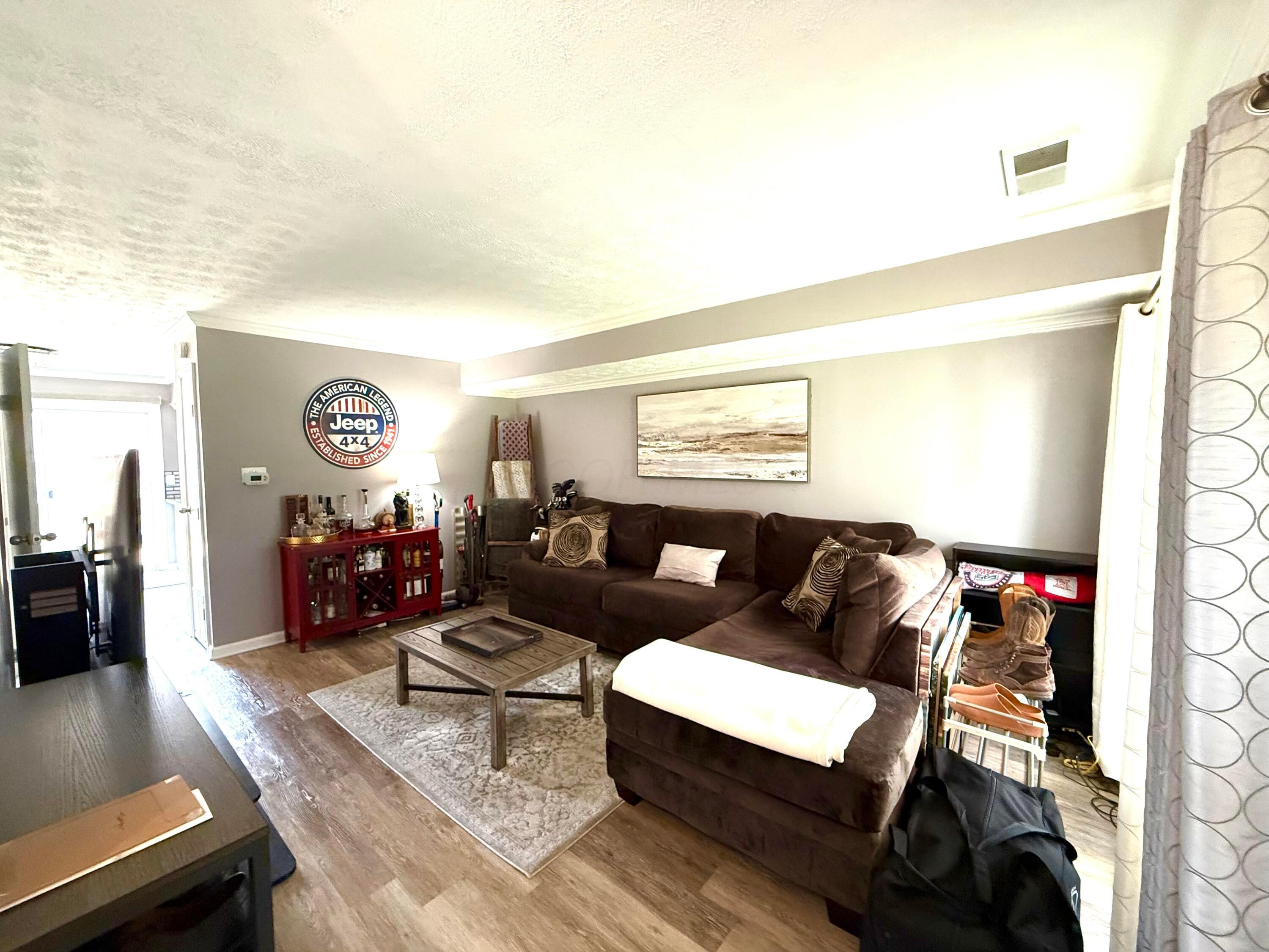1038 Merrimar Circle #UNIT H, Columbus, Ohio image 3