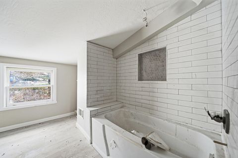 Tiny photo for 11890 Broad Street, Millersport, OH 43046 (MLS # 225045991)