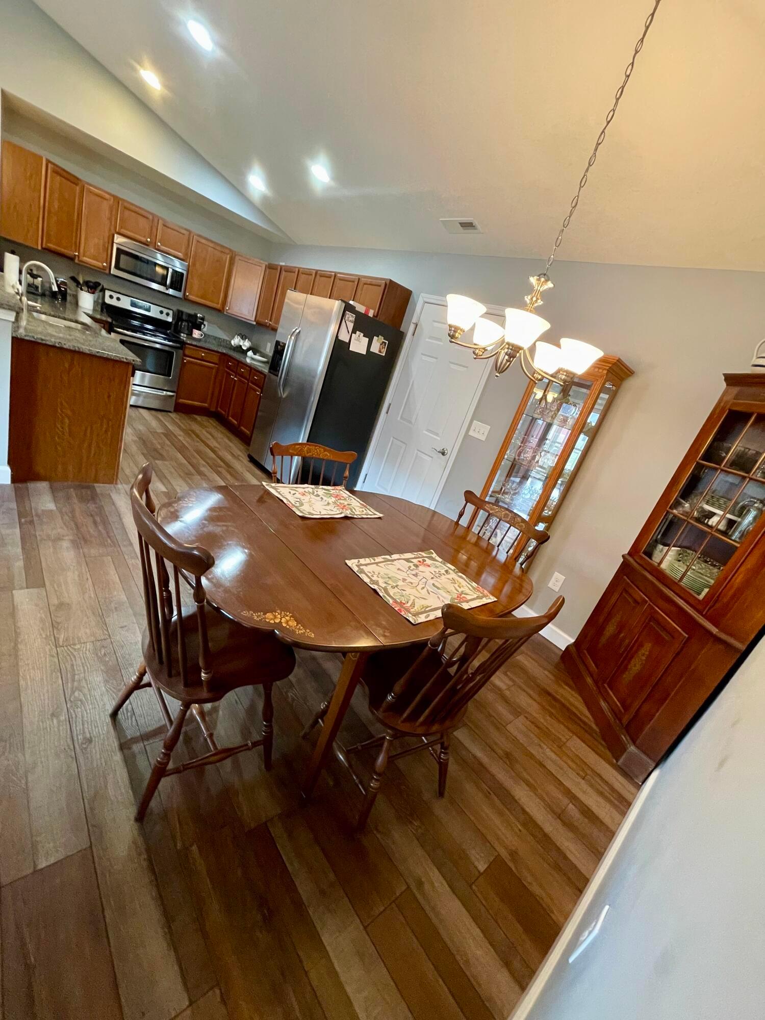 243 Wildwood Court, Heath, Ohio image 15
