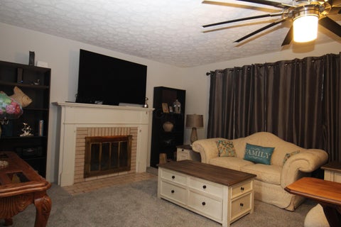 Tiny photo for 866 Lakeshore Drive W, Hebron, OH 43025 (MLS # 226036206)