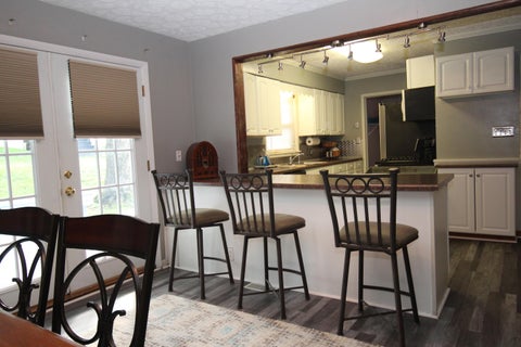 Tiny photo for 866 Lakeshore Drive W, Hebron, OH 43025 (MLS # 226036206)