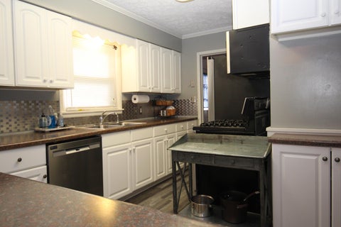 Tiny photo for 866 Lakeshore Drive W, Hebron, OH 43025 (MLS # 226036206)