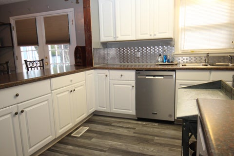Tiny photo for 866 Lakeshore Drive W, Hebron, OH 43025 (MLS # 226036206)