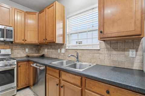 Tiny photo for 3240 Belstead Drive, Grove City, OH 43123 (MLS # 225045486)