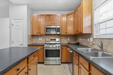 Tiny photo for 3240 Belstead Drive, Grove City, OH 43123 (MLS # 225045486)