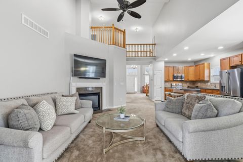 Tiny photo for 3240 Belstead Drive, Grove City, OH 43123 (MLS # 225045486)