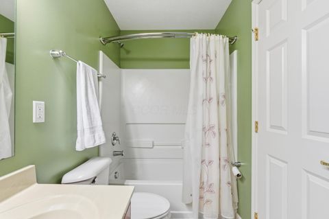 Tiny photo for 3240 Belstead Drive, Grove City, OH 43123 (MLS # 225045486)