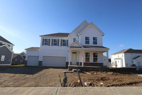 Photo of 302 Reign Way, Pataskala, OH 43062 (MLS # 225045261)