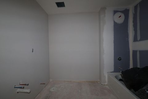 Tiny photo for 302 Reign Way, Pataskala, OH 43062 (MLS # 225045261)