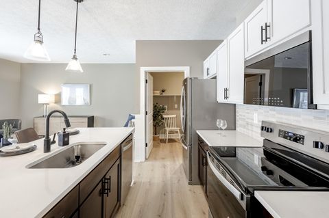 Tiny photo for 5652 Apothecary Way 2 #2, New Albany, OH 43054 (MLS # 226007677)