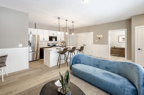 Tiny photo for 5652 Apothecary Way 2 #2, New Albany, OH 43054 (MLS # 226007677)