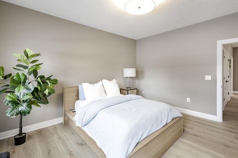 Tiny photo for 5652 Apothecary Way 2 #2, New Albany, OH 43054 (MLS # 226007677)