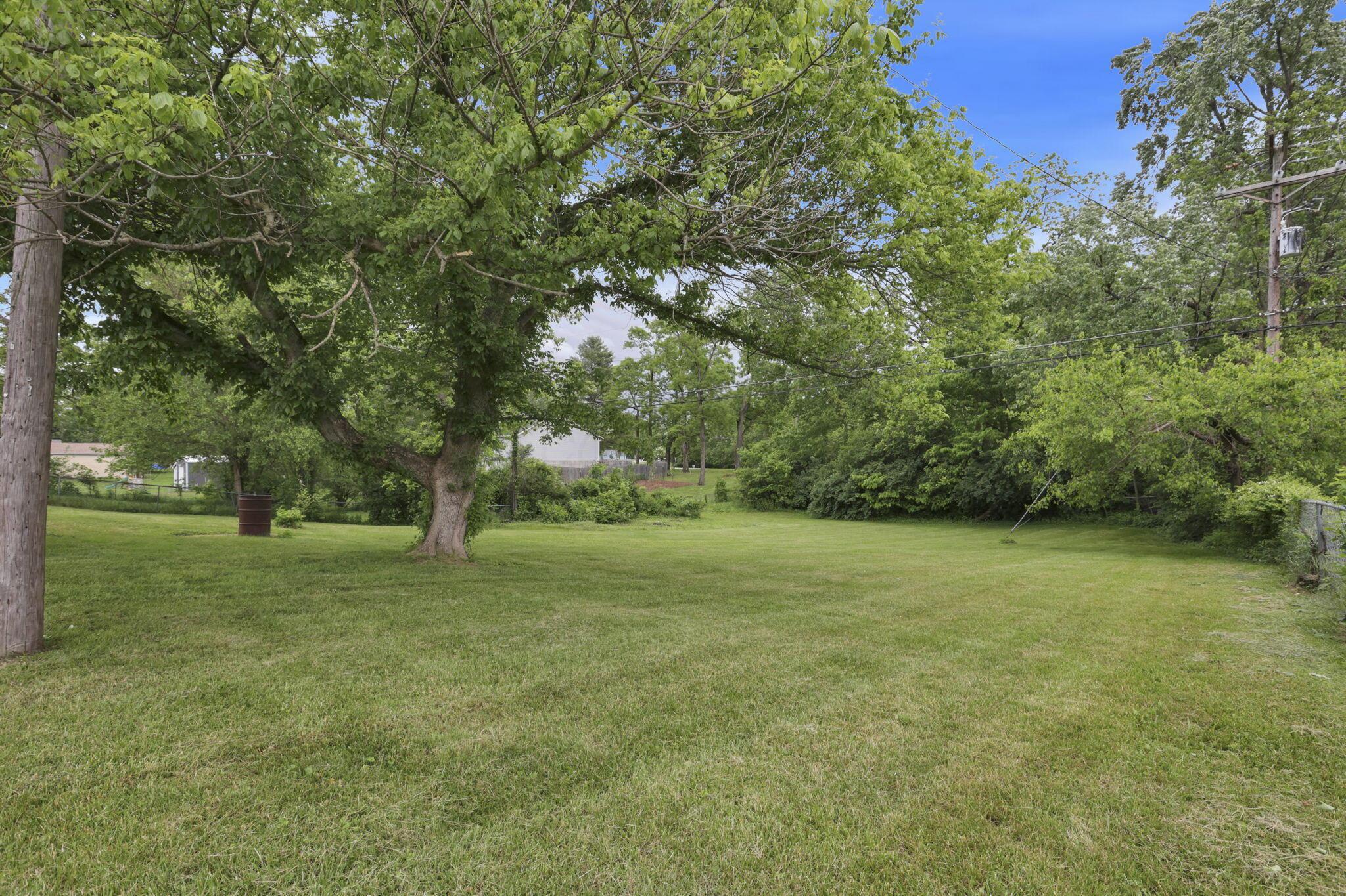 402 West Street, Groveport, Ohio image 34