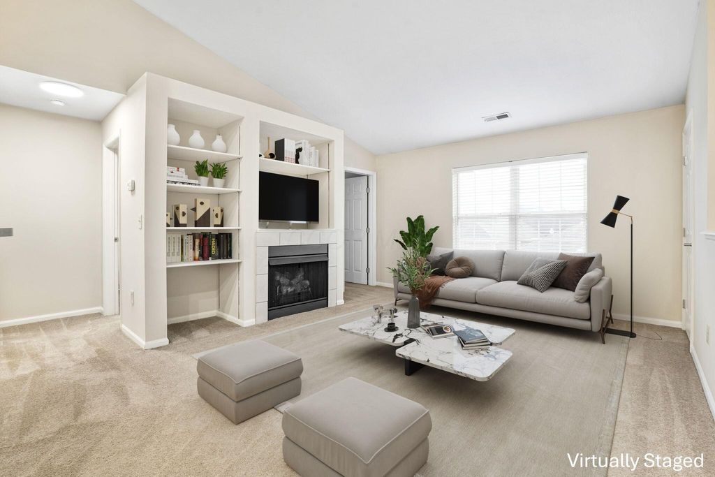 Photo of 4907 Stratford Pine Lane, Dublin, OH 43016 (MLS # 226012330)