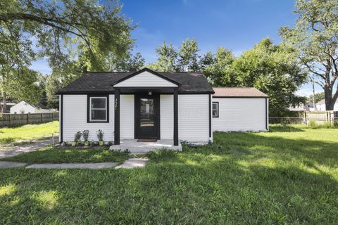 Photo of 2521 Claridon Road, Columbus, OH 43231 (MLS # 225029055) Photo of 2521 Claridon Road, Columbus, OH 43231 (MLS # 225029055)