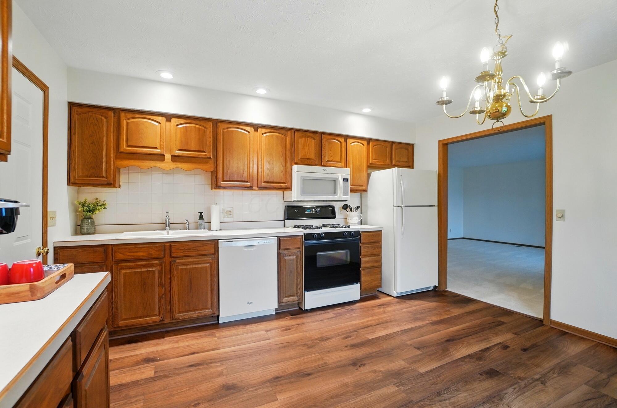 331 Bishop Drive, London, Ohio image 14