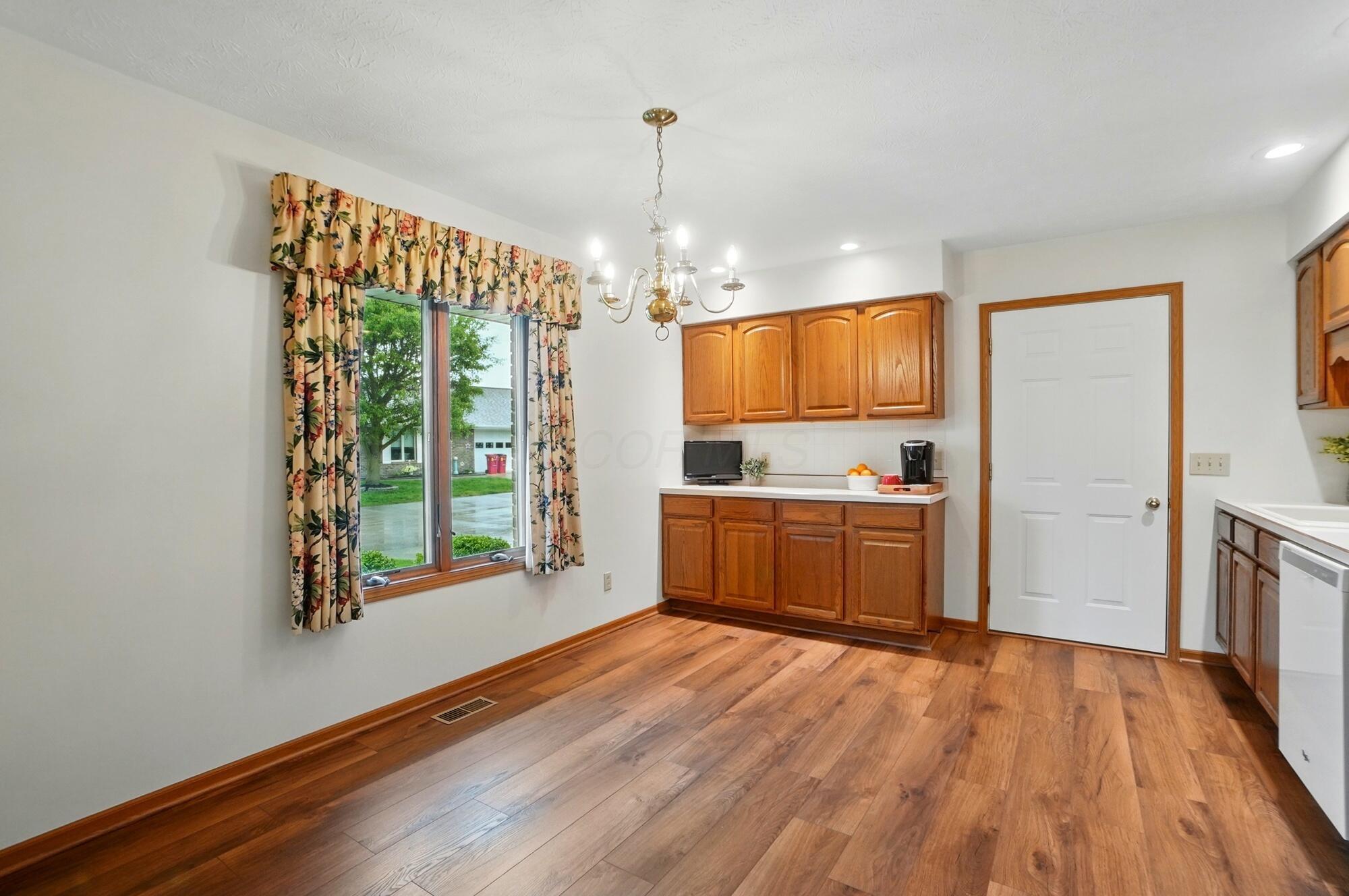 331 Bishop Drive, London, Ohio image 12