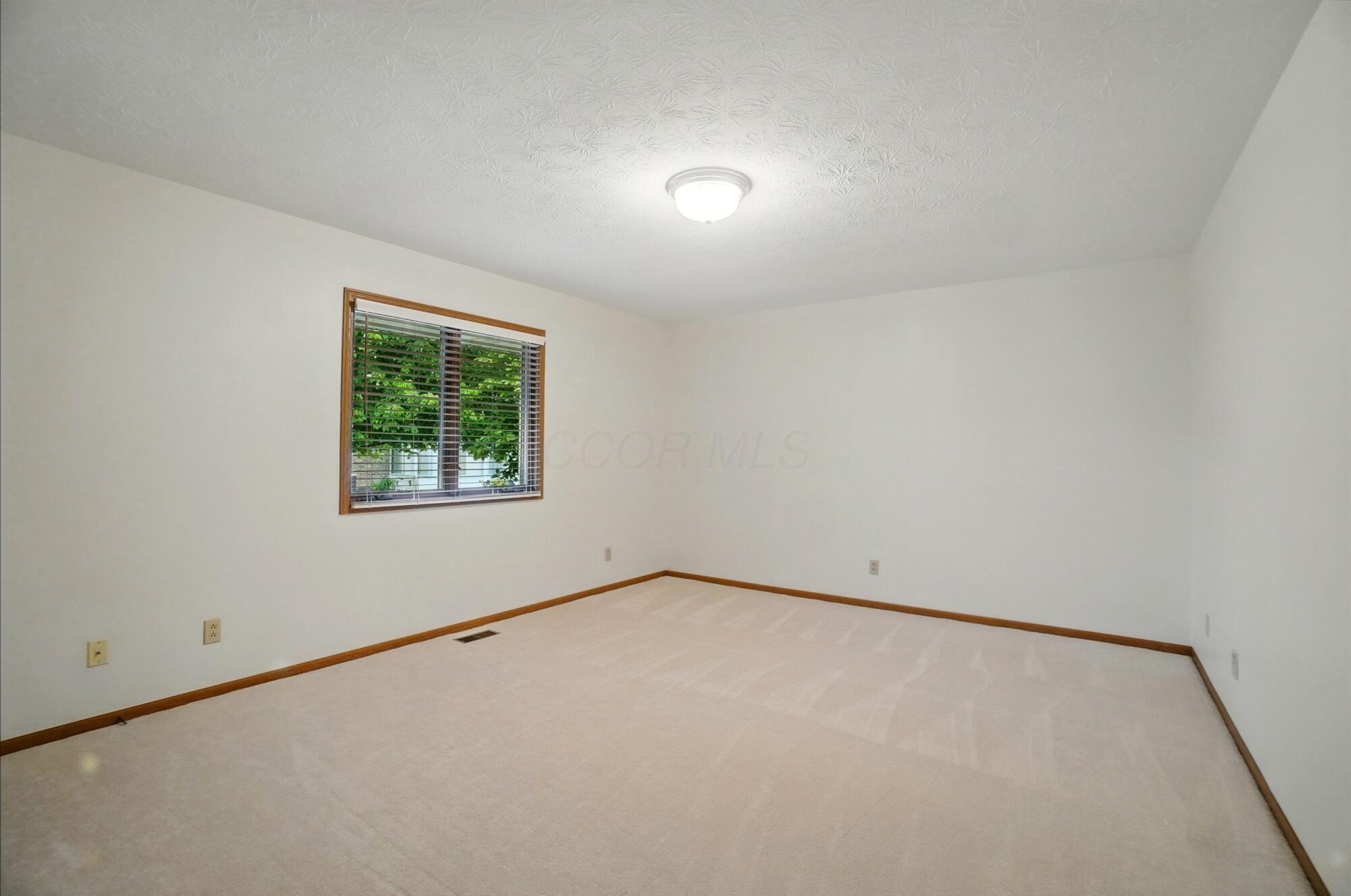 331 Bishop Drive, London, Ohio image 24