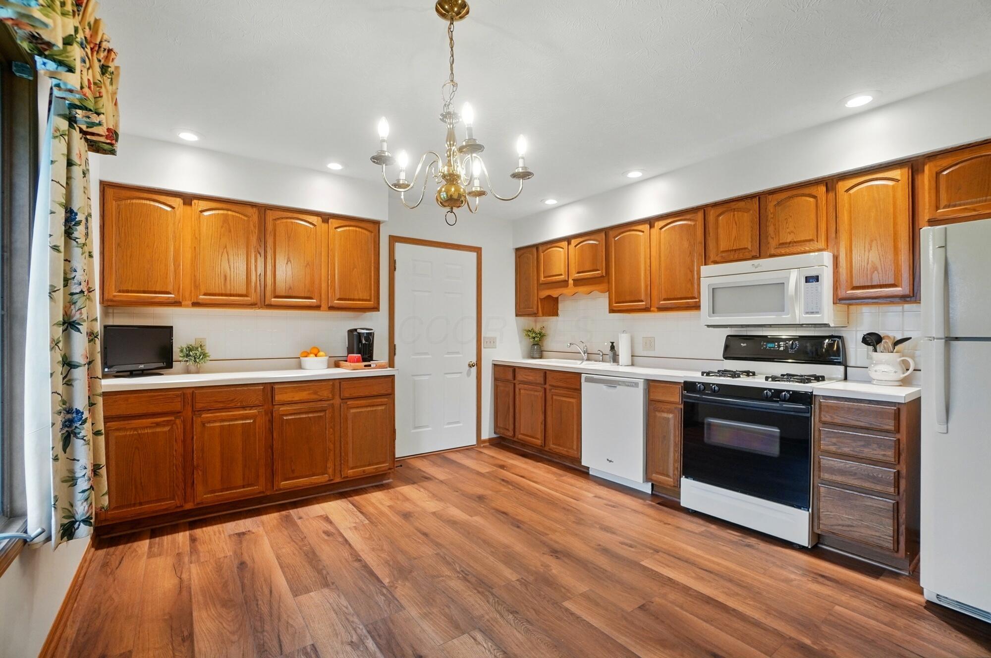 331 Bishop Drive, London, Ohio image 13