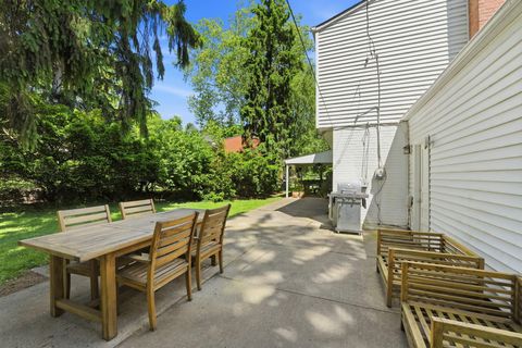 Tiny photo for 4071 Clearview Avenue, Columbus, OH 43220 (MLS # 226016336)