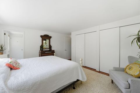 Tiny photo for 4071 Clearview Avenue, Columbus, OH 43220 (MLS # 226016336)