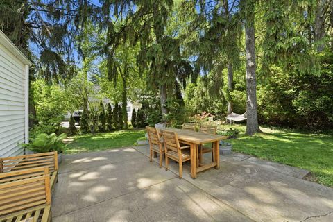 Tiny photo for 4071 Clearview Avenue, Columbus, OH 43220 (MLS # 226016336)