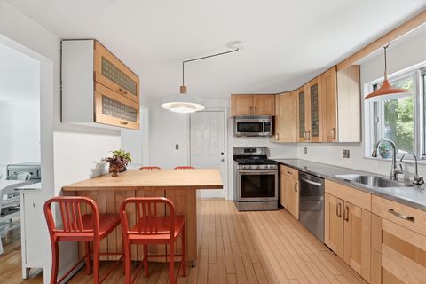 Tiny photo for 4071 Clearview Avenue, Columbus, OH 43220 (MLS # 226016336)