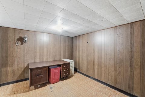Tiny photo for 4071 Clearview Avenue, Columbus, OH 43220 (MLS # 226016336)