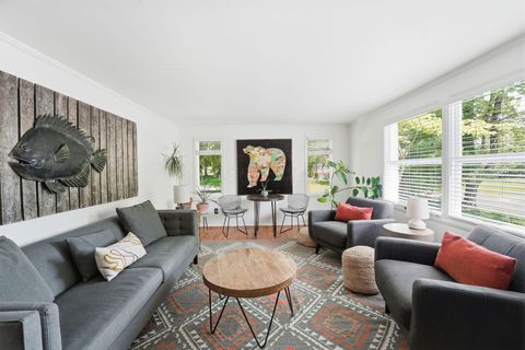 Tiny photo for 4071 Clearview Avenue, Columbus, OH 43220 (MLS # 226016336)