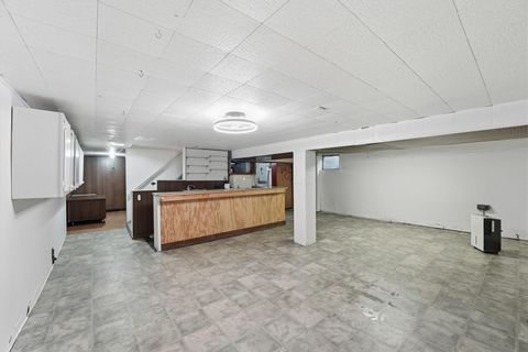 Tiny photo for 4071 Clearview Avenue, Columbus, OH 43220 (MLS # 226016336)
