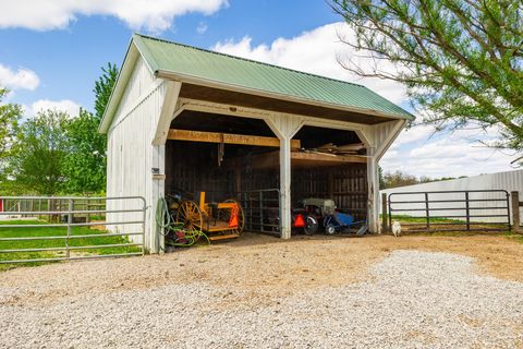 Tiny photo for 2040 Wesley Chapel Road, Zanesville, OH 43701 (MLS # 226014055)