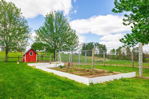 Tiny photo for 2040 Wesley Chapel Road, Zanesville, OH 43701 (MLS # 226014055)