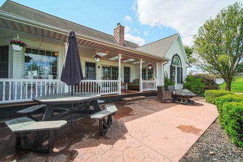 Tiny photo for 2040 Wesley Chapel Road, Zanesville, OH 43701 (MLS # 226014055)