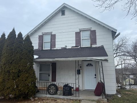 Photo of 1602 Prospect Street, Springfield, OH 45503 (MLS # 226001068)