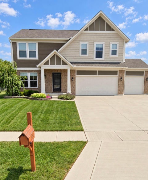 Photo of 4954 Bradstone Loop, Grove City, OH 43123 (MLS # 226037722)