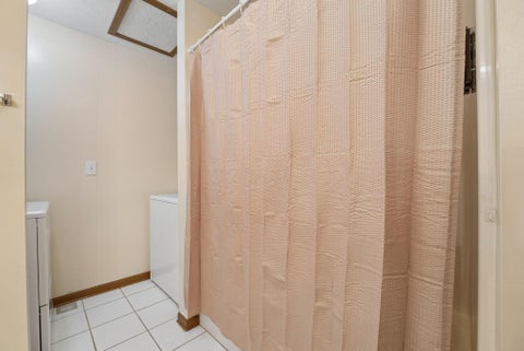 Tiny photo for 185 Groveport Pike 14D #14D, Canal Winchester, OH 43110 (MLS # 226039272)