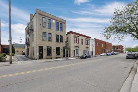 Tiny photo for 185 Groveport Pike 14D #14D, Canal Winchester, OH 43110 (MLS # 226039272)