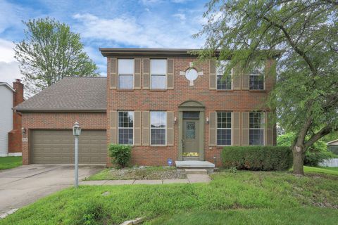 Photo of 825 Brookside Drive, Pickerington, OH 43147 (MLS # 225025849)