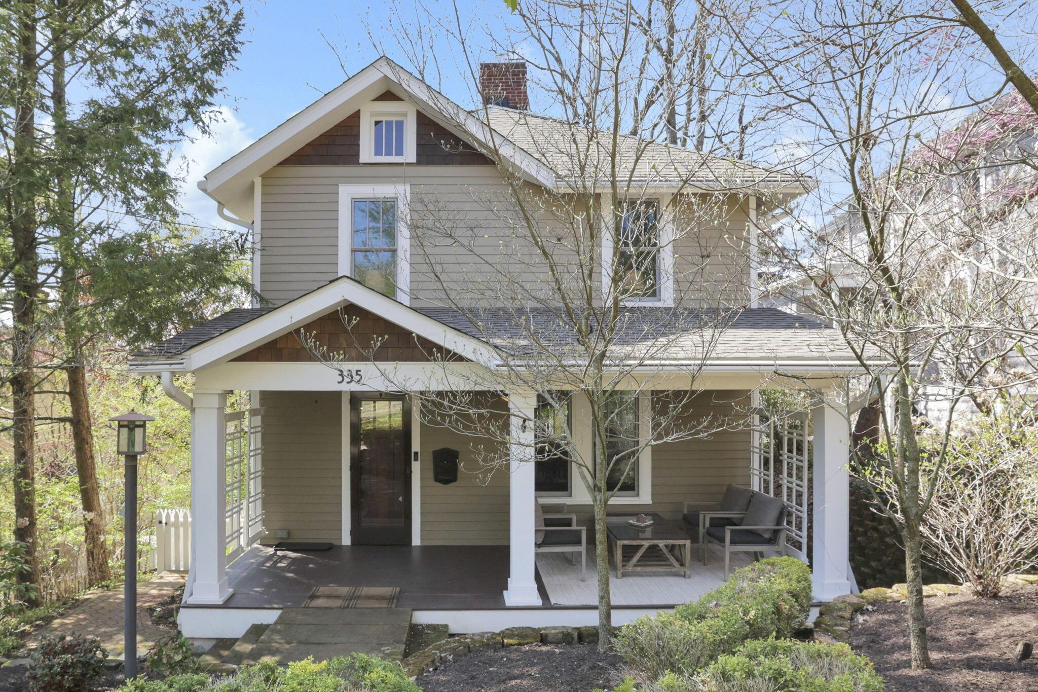 335 W Elm Street, Granville, Ohio image 2