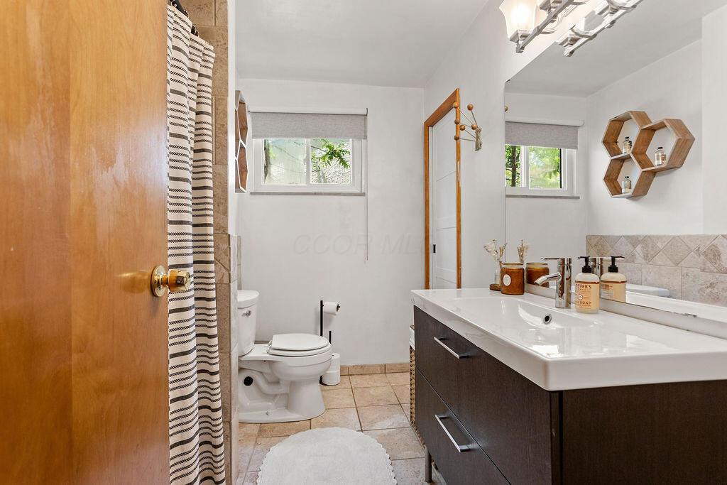 2690 Kingston Avenue, Grove City, Ohio image 20