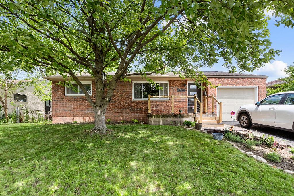 2690 Kingston Avenue, Grove City, Ohio image 2