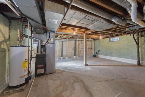 Tiny photo for 1634 E Whittier Street, Columbus, OH 43206 (MLS # 226007022)