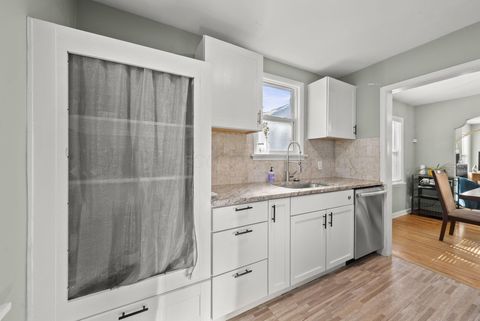 Tiny photo for 1634 E Whittier Street, Columbus, OH 43206 (MLS # 226007022)