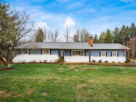 Photo of 6875 Central College Road, New Albany, OH 43054 (MLS # 226001419)