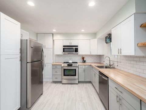 Tiny photo for 6875 Central College Road, New Albany, OH 43054 (MLS # 226001419)