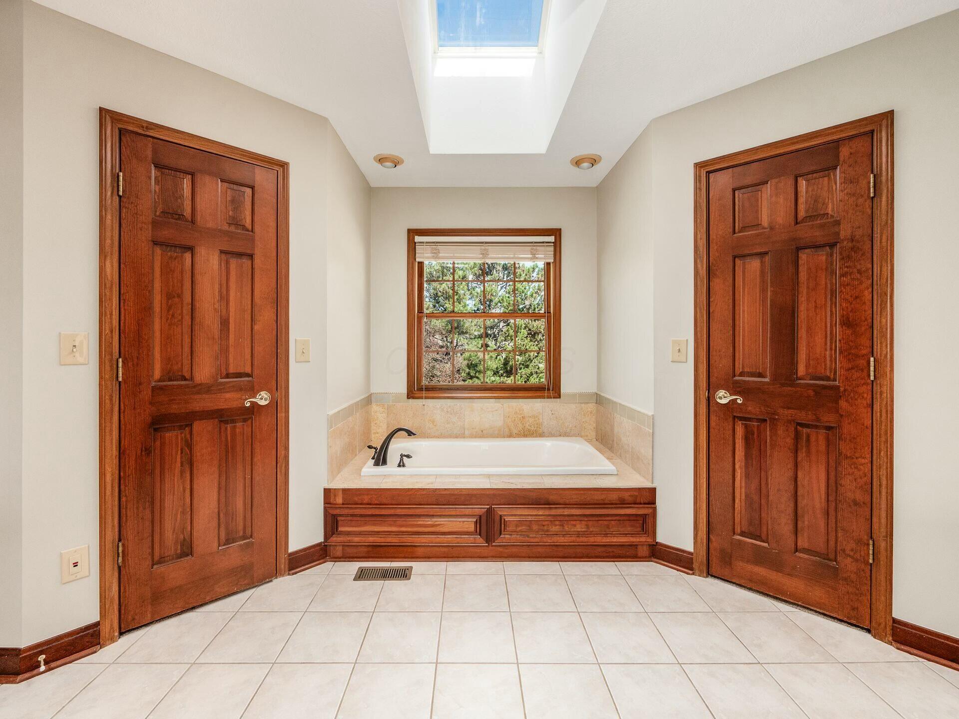 5018 Ballybridge Drive, Dublin, Ohio image 37
